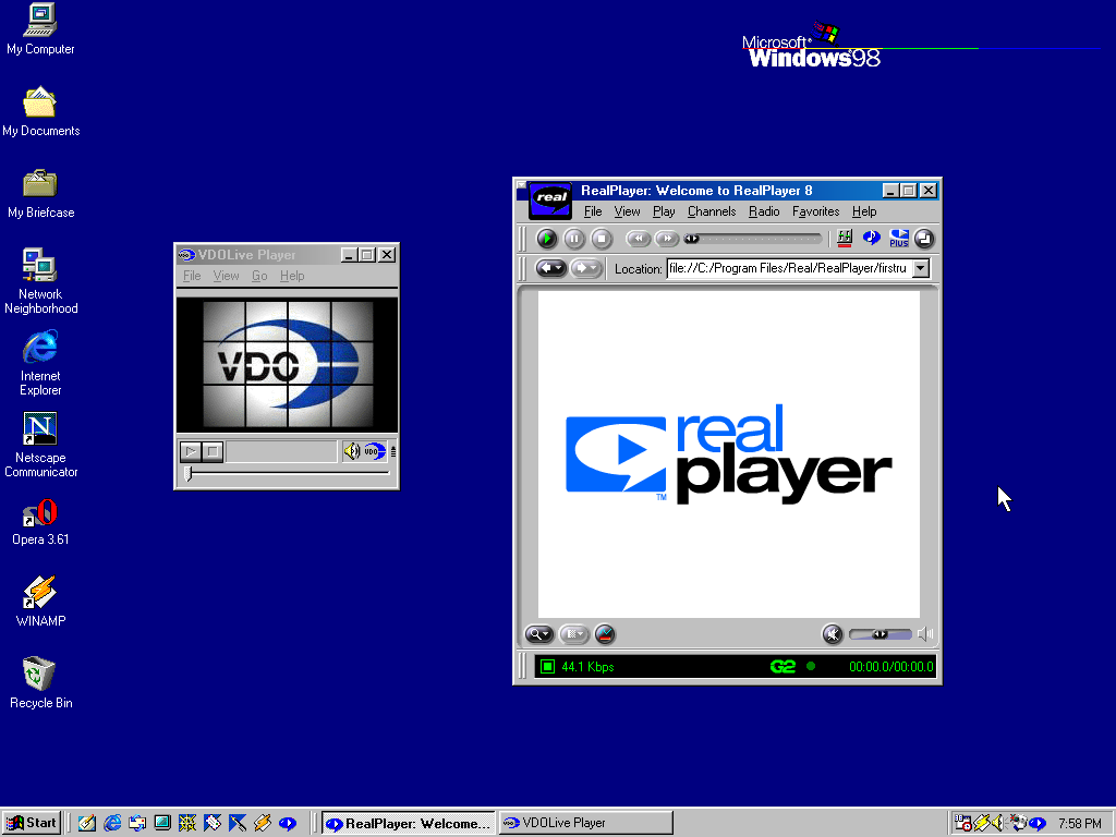 VDOPlayer Live and RealPlayer running side-by-side on Windows 98.